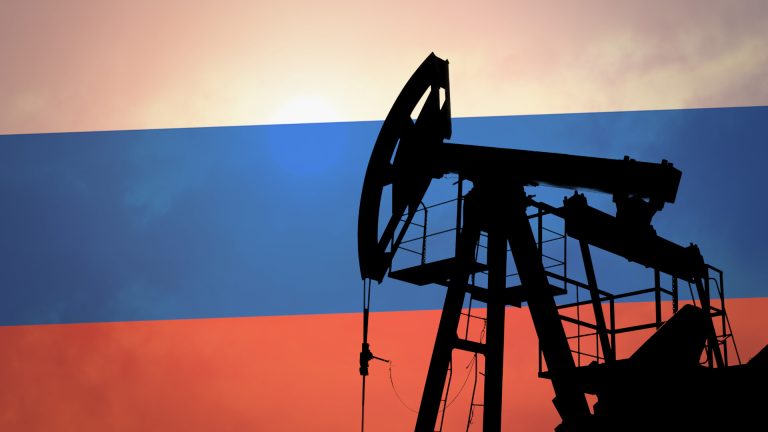 Echipa Trump analizeaza 2 strategii pentru sanctiunile petroliere impotriva Rusiei una soft si una hard