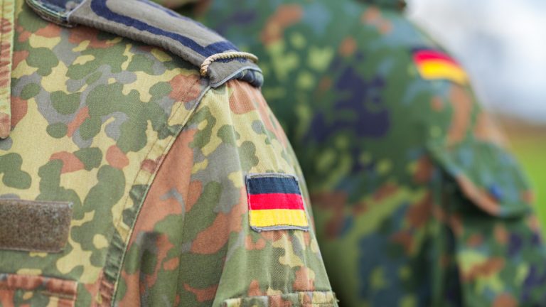 Germania ar putea trimite soldati in zona demilitarizata din Ucraina
