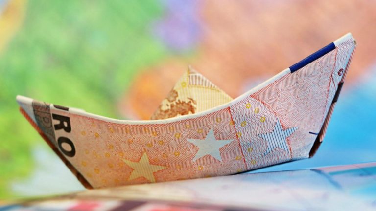 Inca un soc pentru romani salariul minim european in pericol