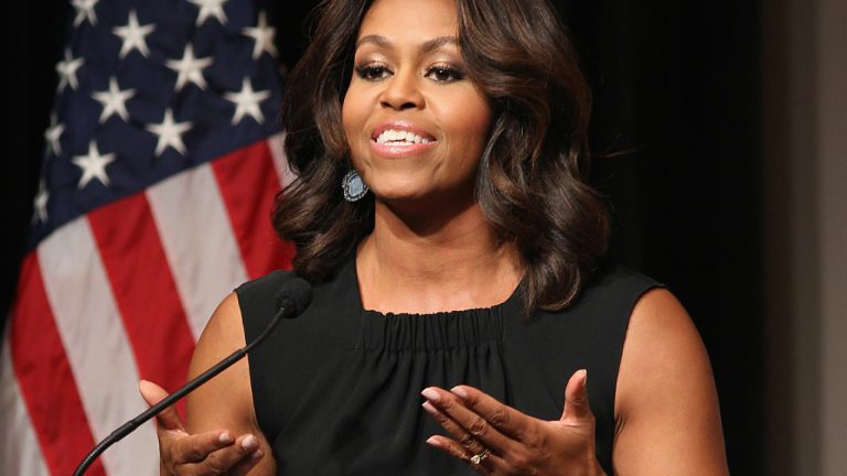Michelle Obama nu va merge la investirea lui Trump Fostul presedinte va fi acolo
