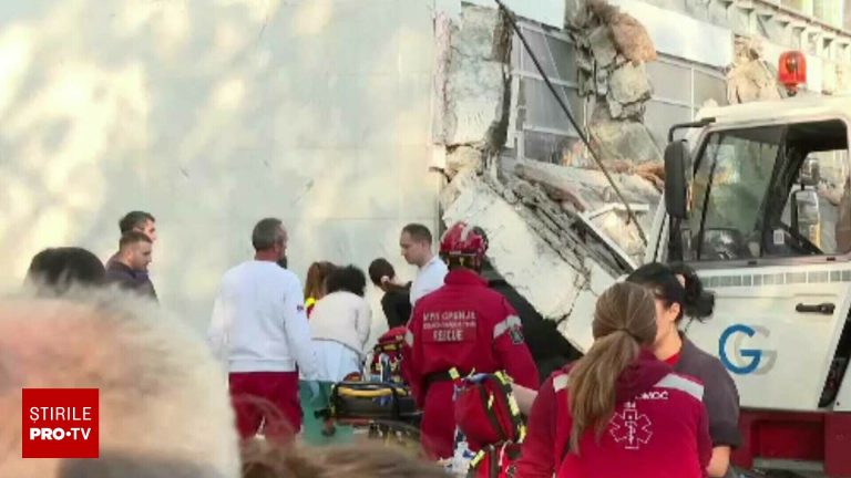 Miscarea Colectiv din Serbia continua apel la greva generala dupa tragedia din gara Novi Sad