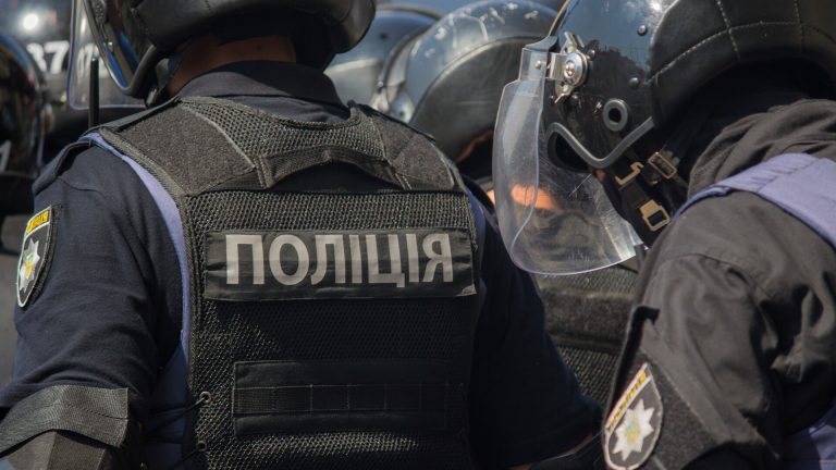 Politia ucraineana face peste 200 de perchezitii privind treceri ilegale ale frontierei