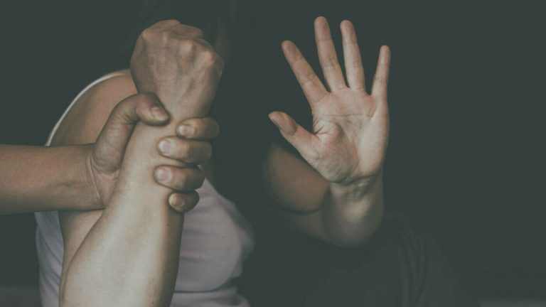 Romancele victime frecvente ale violentei in Spania
