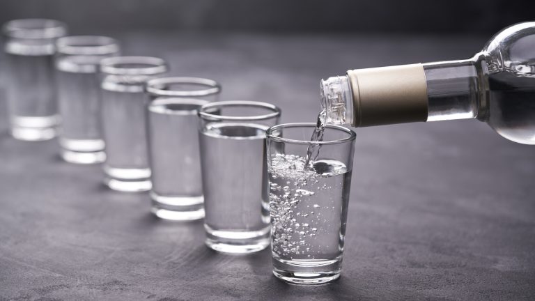 Statele Unite Ar Putea Eticheta Alcoolul Cu Avertizari Despre Cancer