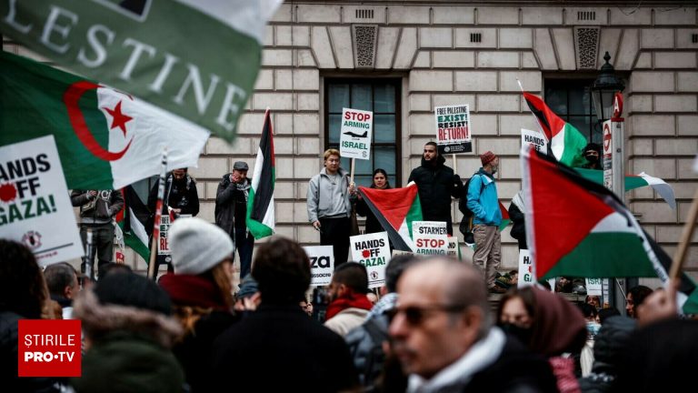 Mii de protestatari la Londra impotriva planului lui Trump