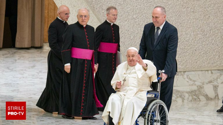 Papa Francisc diagnosticat cu pneumonie dubla Repaus absolut prescris