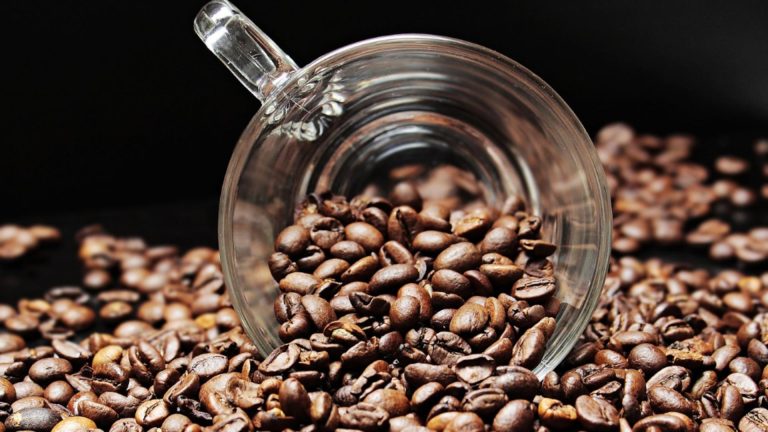 Preturile cafelei ating valori record dupa crestere continua