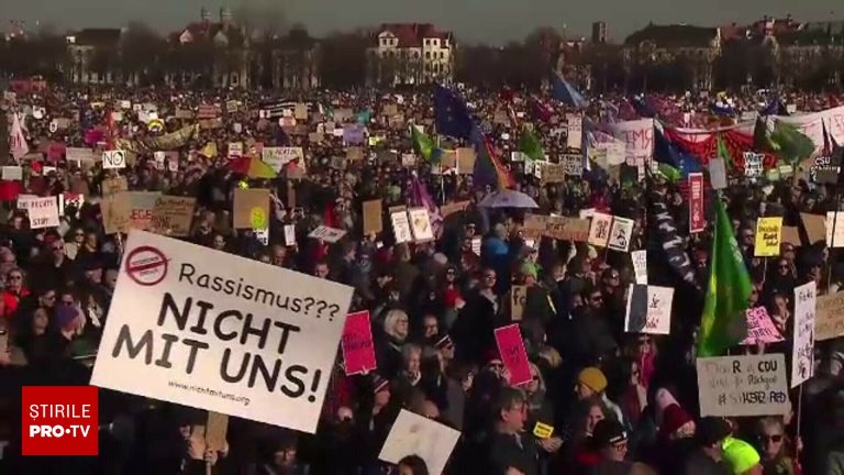 Sute de mii de germani protesteaza la Munchen contra extremei drepte