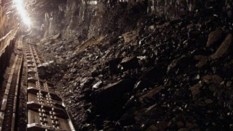 Valea Jiului dispune de carbune pentru minerit zeci de ani
