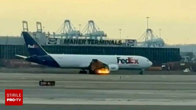 Momentul aterizarii de urgenta a unui avion in New Jersey