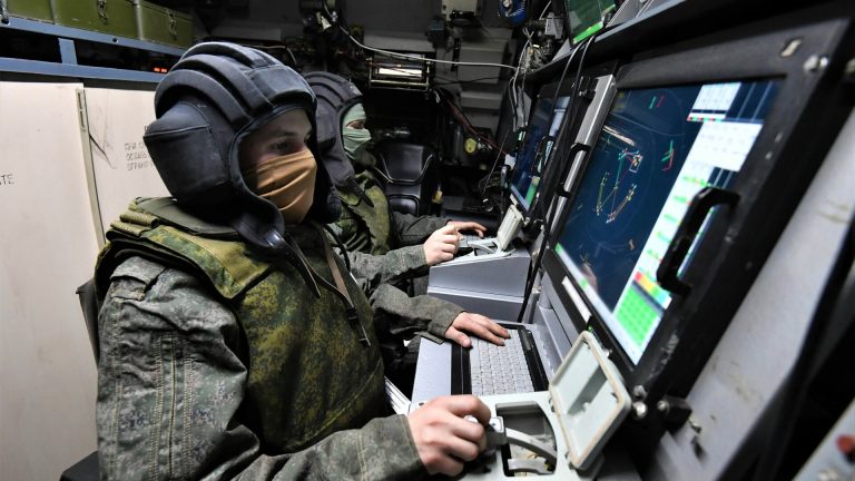 Moscova a profitat de orbirea Ucrainei dupa oprirea imaginilor satelitare