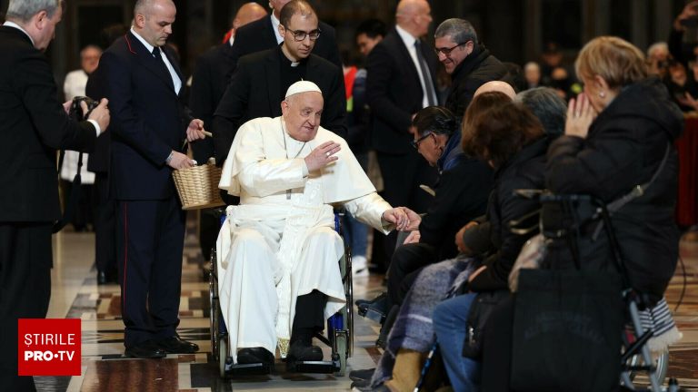 Papa Francisc revine la Vatican dupa spitalizare
