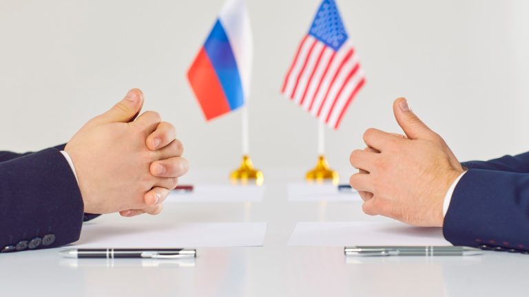 Un nou ambasador rus in SUA Aleksandr Darciev