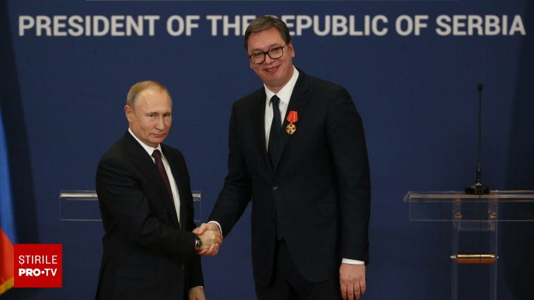 Serbia va fi blocata in aderarea la UE daca Vucic participa la parada lui Putin