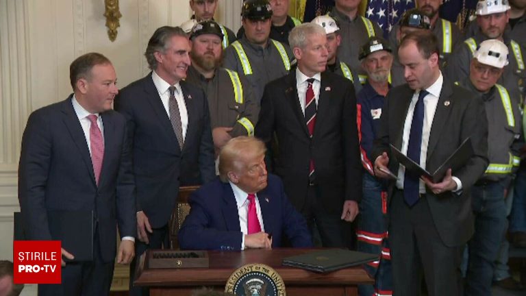 Trump impune taxe record pentru 60 de state