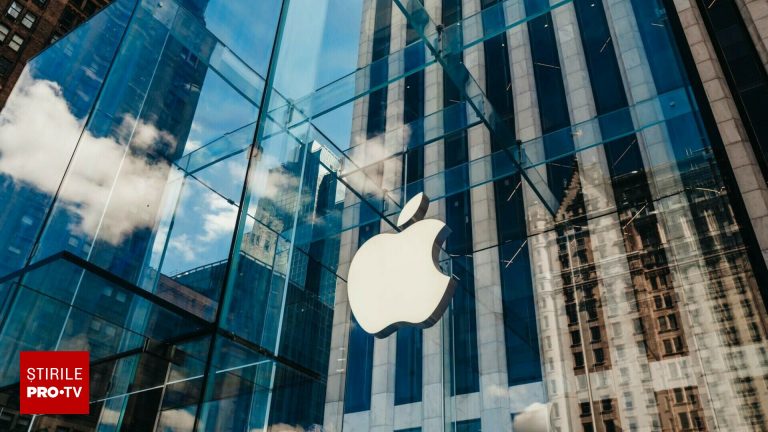 CNBC Analistii se indoiesc ca amenintarile lui Trump vor aduce productia de iPhone in SUA