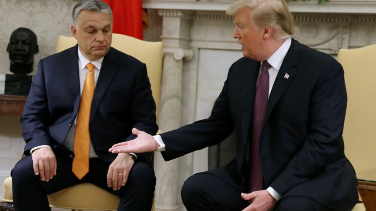 Trimisul lui Viktor Orban a incercat sa racoleze informatori din administratia Trump