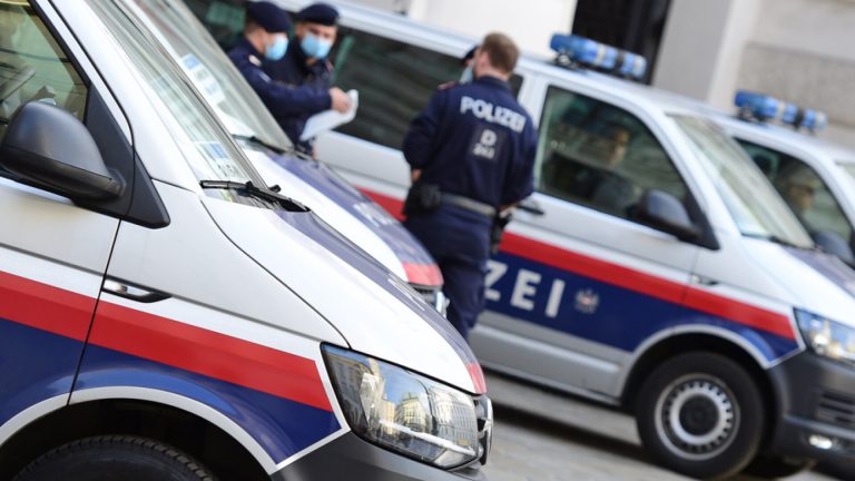 Atac armat la o scoala din Austria 5 morti si raniti