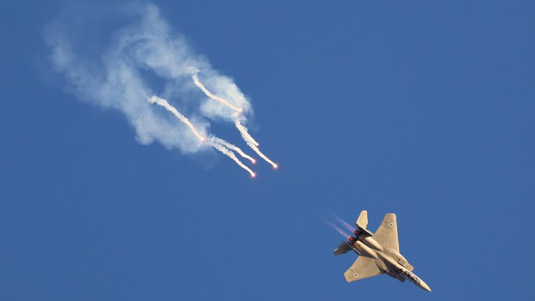Aviaia Israelului poate ataca Teheranul liber
