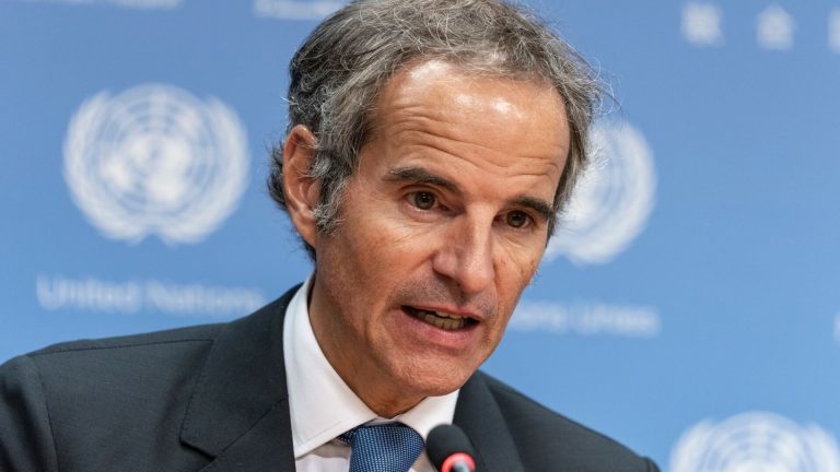 Iranul ar putea incepe imbogatirea uraniumului pentru bomba