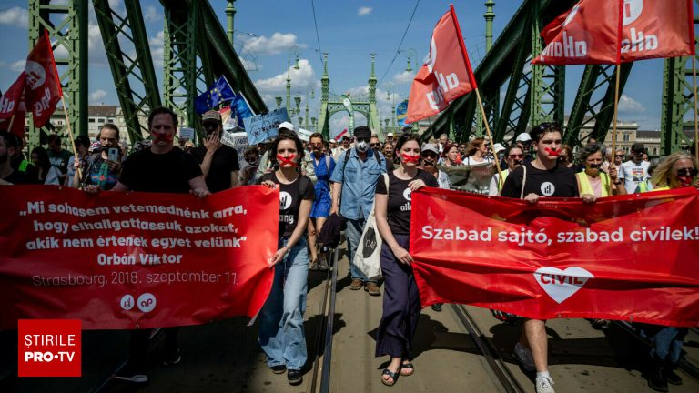 Protest tacut la Budapesta impotriva legii pentru presa si ONG uri