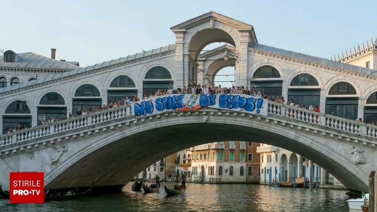 Venezienii protesteaza impotriva nuntii lui Bezos