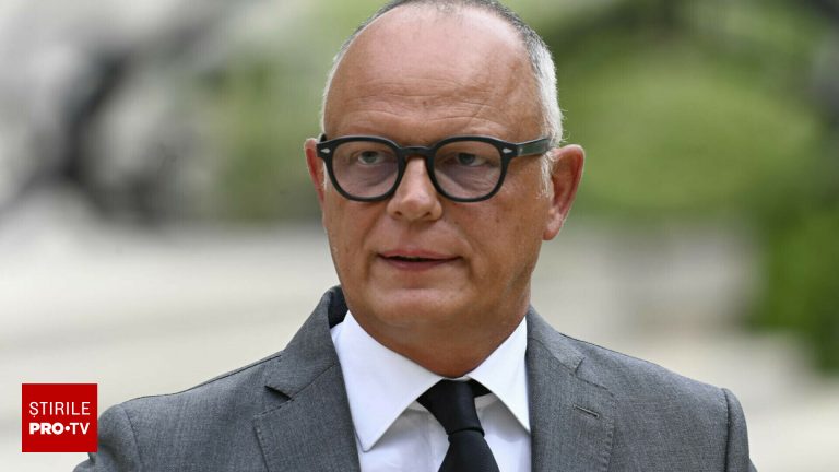 Înalți demnitari, inclusiv fost premier, scutiți de dosar pandemie Inalt i demnitar i inclusiv fost premier scutiti de dosar pandemie