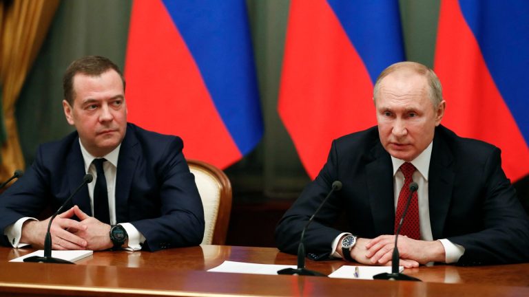 Medvedev critica acordul comercial SUA UE Ne pare rau pentru europenii de rand