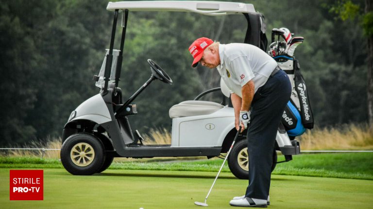 Un avion civil a survolat terenul de golf al lui Trump