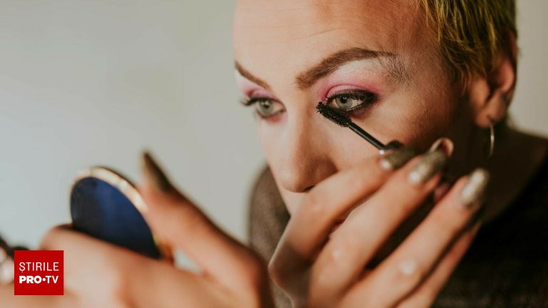 Un travestit chinez a dezvaluit dovezi ca a pacalit peste 1000 de barbati