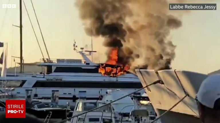 Yacht de aproape 80 milioane euro a ars in Saint Tropez