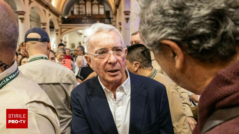 Fostul presedinte columbian Alvaro Uribe condamnat la 12 ani de arest