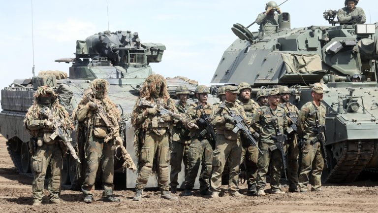 Germania vrea sa fie puterea militara a Europei