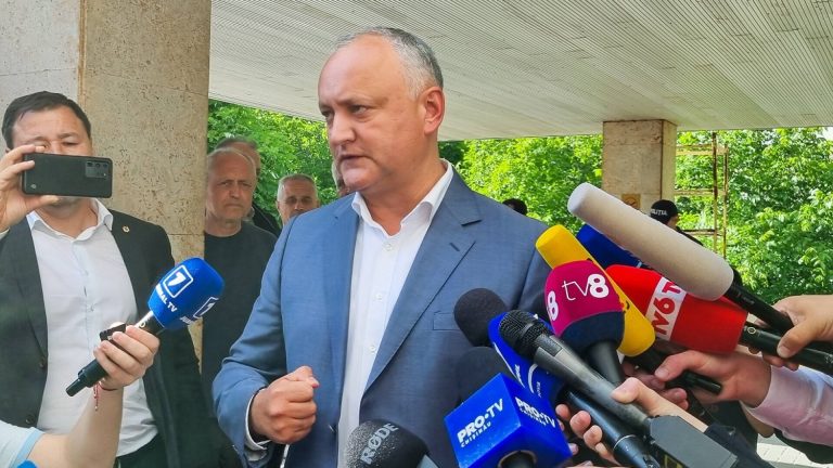 Alegeri in Republica Moldova Dodon cheama sustinatorii in strada