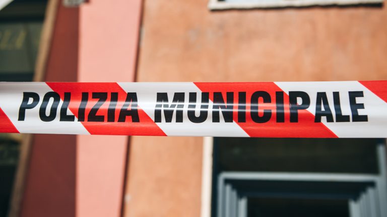 Barbat care a incercat sa se sinucida acuzat de omor