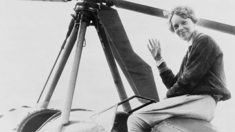 Donald Trump dispune desecretizarea informatiilor despre Amelia Earhart