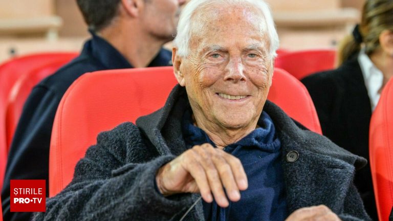 Giorgio Armani creator de moda italian a murit la 91 de ani