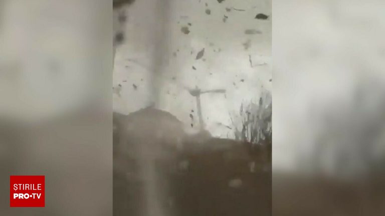 Dezastru lângă Paris: un mort și nouă răniți Dezastru langa Paris un mort si noua raniti