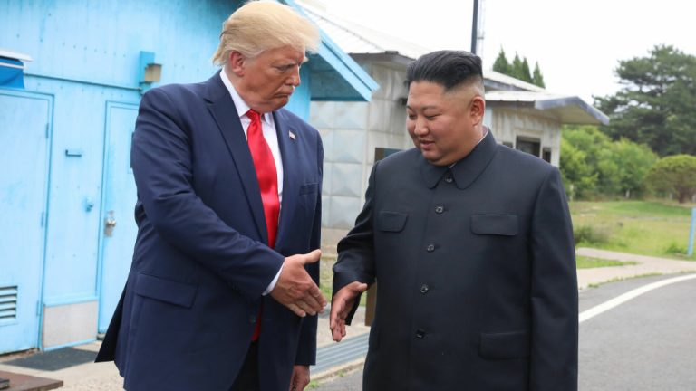 Donald Trump turneu in Asia Se va intalni cu presedintele Chinei si Kim Jong Un