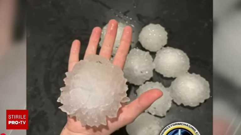 Furtuna devastatoare in Australia grindina si rafile puternice