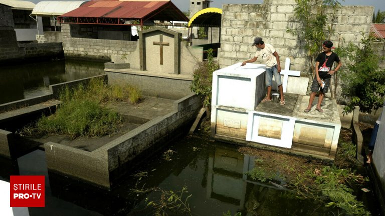 In Filipine cei vii traiesc printre morti