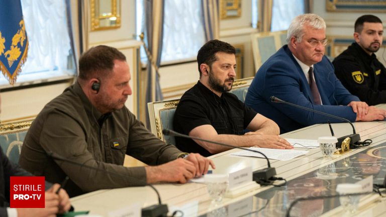 Plecarea Cardinalului verde zguduie Kievul Politico Scandalul de coruptie deschide lupta pentru putere in Ucraina