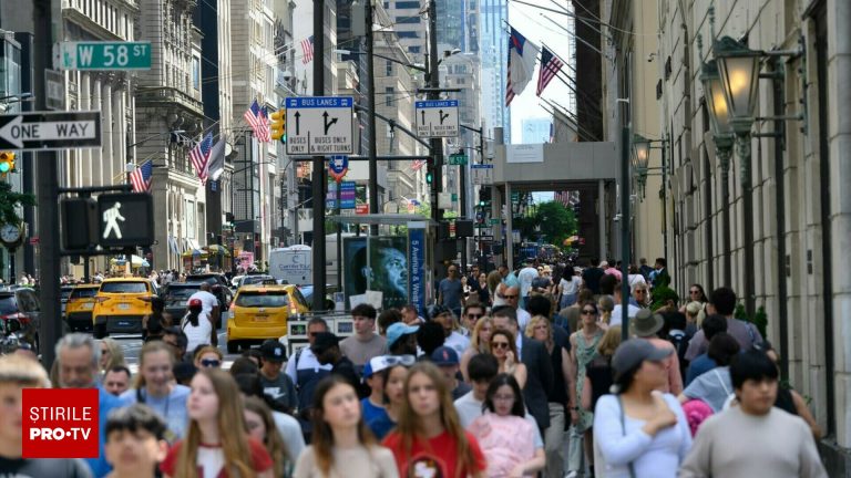 Administrația Trump extinde interdicția de călătorie pentru 30 de țări Administratia Trump extinde interdictia de calatorie pentru 30 de tari