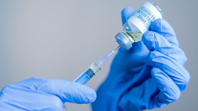 Administrația Trump începe anchetă asupra deceselor legate de vaccinuri. Administratia Trump incepe ancheta asupra deceselor legante de vaccinuri