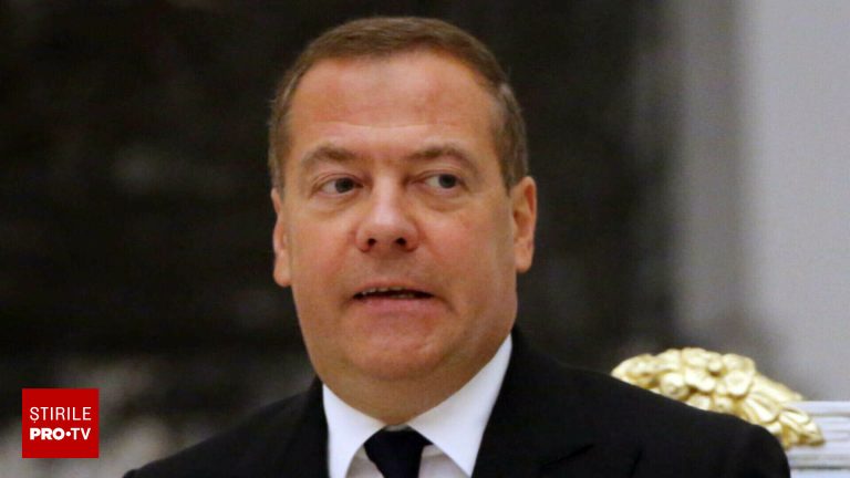 Medvedev l-a amenințat pe Zelenski cu moartea. Medvedev l a amenintat pe Zelenski cu moartea