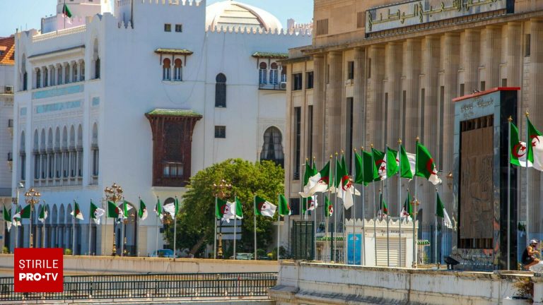 Parlamentul algerian a adoptat o lege anti-colonizare Parlamentul algerian a adoptat o lege anti colonizare