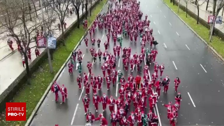 Peste 10.000 de alergători în Moș Crăciun la Madrid Peste 10000 de alergatori in Mos Cratun la Madrid