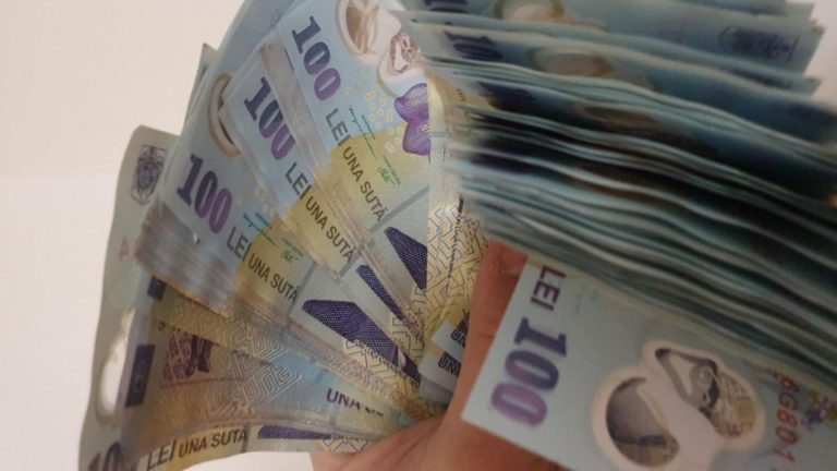 Prime de Craciun 2025 angajatorii mentin bonusurile de sarbatori