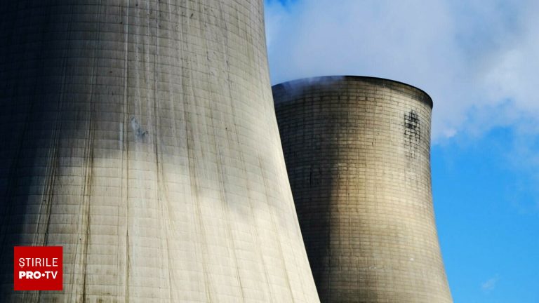 Rusia intentioneaza sa construiasca o centrala nucleara pe Luna