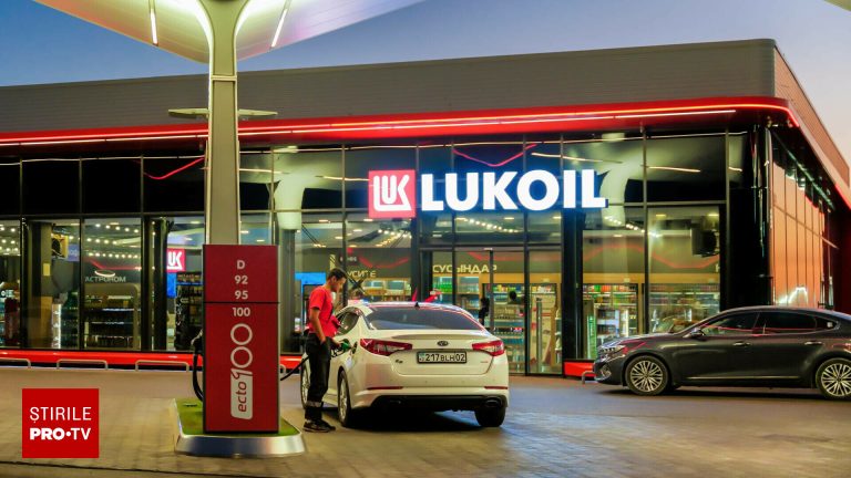 fostul proprietar al unei mari platforme de filme pentru adulti vrea sa cumpere lukoil